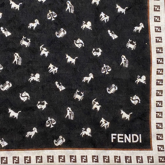 FENDI Authentic FF Logo Signature Black Scarf - Picture 8 of 8